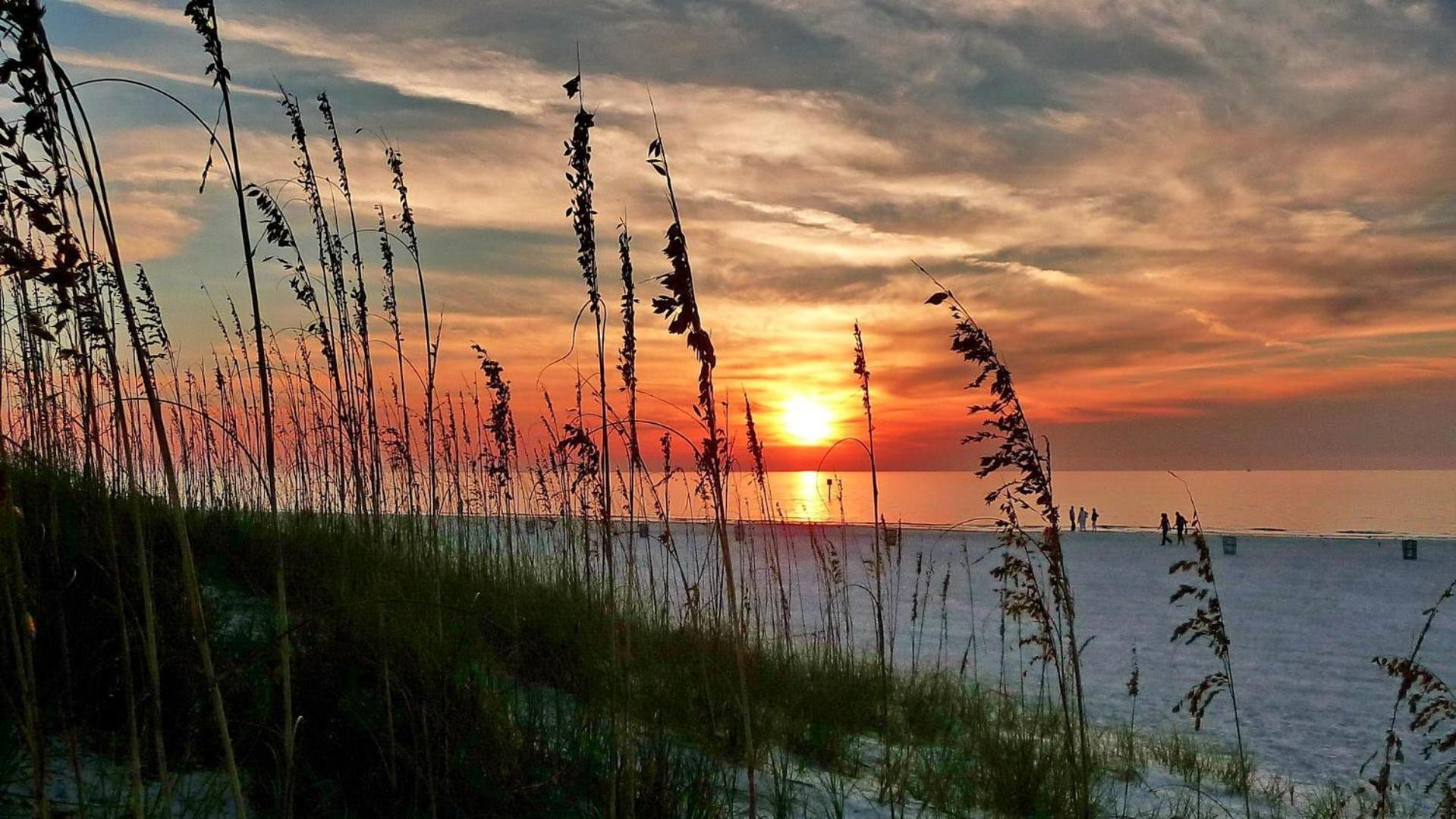 Land's End 1-304 Bay Front - Premier Holiday home St. Pete Beach